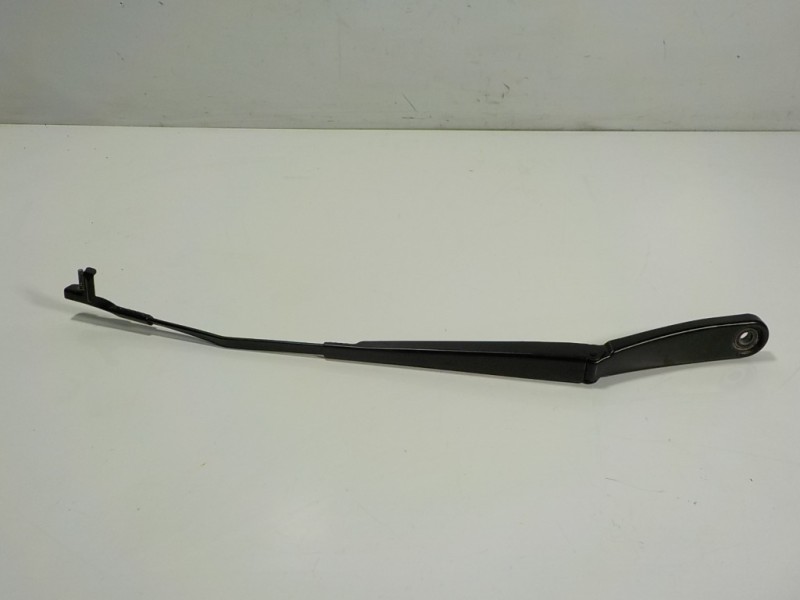 Recambio de brazo limpia delantero derecho para bmw x3 (f25) 2.0 turbodiesel referencia OEM IAM 61617213272  