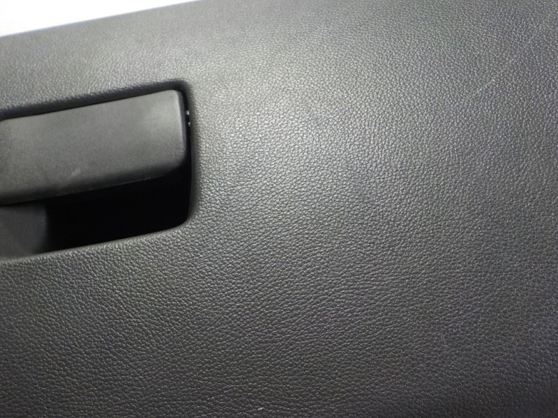 Recambio de guantera para opel astra k lim. 5türig 1.6 cdti dpf referencia OEM IAM 39203527  