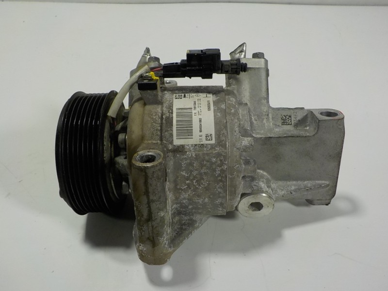 Recambio de compresor aire acondicionado para dacia sandero 0.9 tce cat referencia OEM IAM 926003541R 926003541R 
