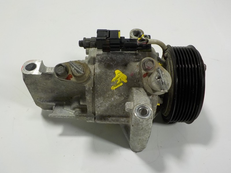 Recambio de compresor aire acondicionado para dacia sandero 0.9 tce cat referencia OEM IAM 926003541R 926003541R 