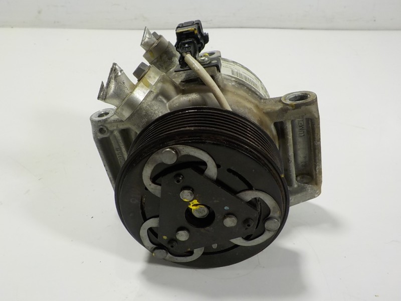 Recambio de compresor aire acondicionado para dacia sandero 0.9 tce cat referencia OEM IAM 926003541R 926003541R 