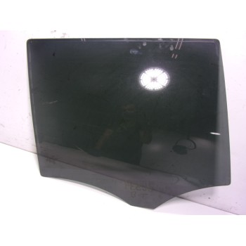 CRISTAL PUERTA TRASERO DERECHO A1647351010 