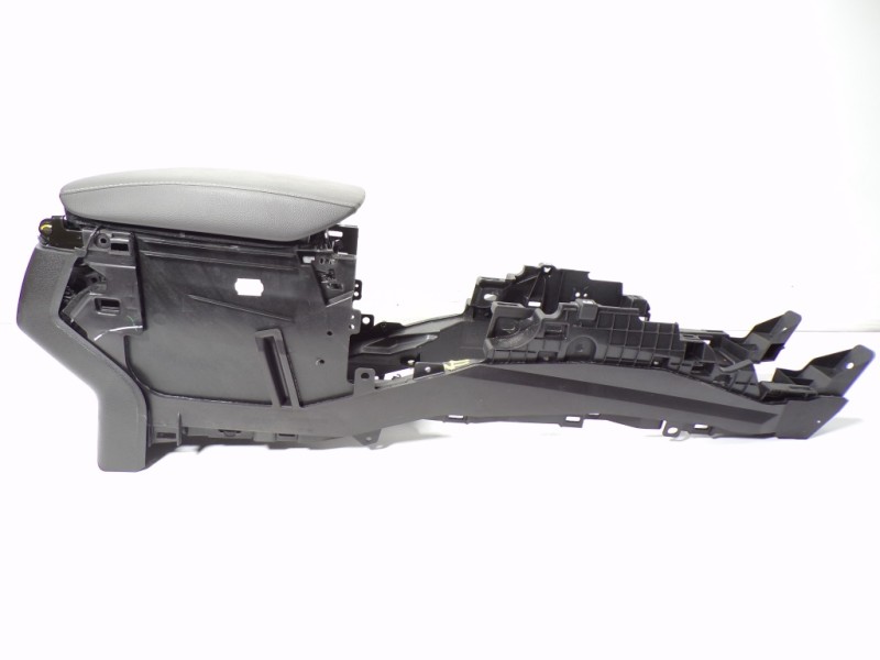 Recambio de apoyabrazos central para ford mondeo lim. 1.5 tdci cat referencia OEM IAM 2417320 685HA23581 1931716