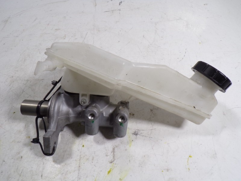 Recambio de bomba freno para peugeot 208 (p2) (e-) gt referencia OEM IAM 1643581380  