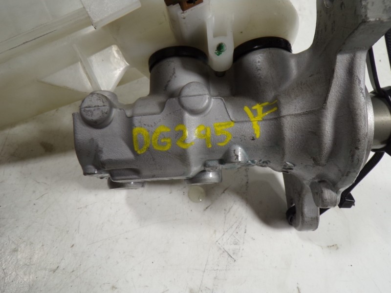 Recambio de bomba freno para peugeot 208 (p2) (e-) gt referencia OEM IAM 1643581380  