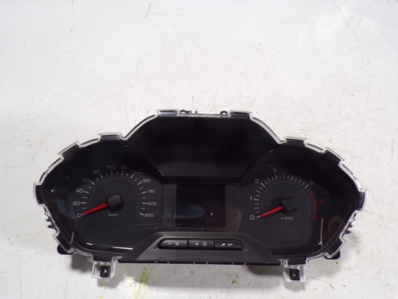 Recambio de cuadro instrumentos para peugeot partner tepee b9 1.6 16v hdi referencia OEM IAM 9831101480 9831101480 