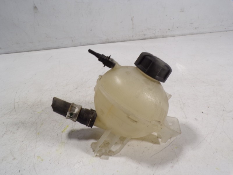 Recambio de deposito expansion para peugeot partner tepee b9 1.6 16v hdi referencia OEM IAM 9678126080  