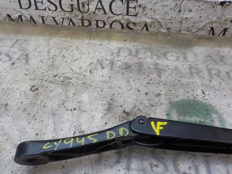 Recambio de brazo limpia delantero derecho para seat ibiza (6j5) 1.2 tsi referencia OEM IAM 6J1955410  