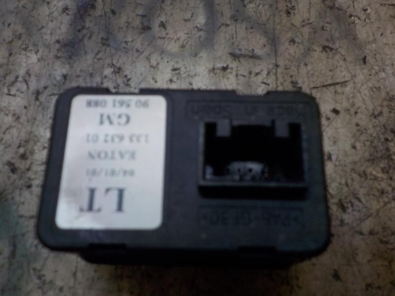 Recambio de mando elevalunas delantero izquierdo para opel astra g berlina 2.0 dti referencia OEM IAM   