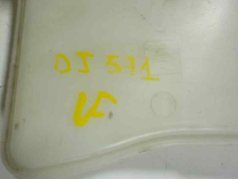 Recambio de deposito limpia para opel corsa f 1.2 referencia OEM IAM  96080ASS 