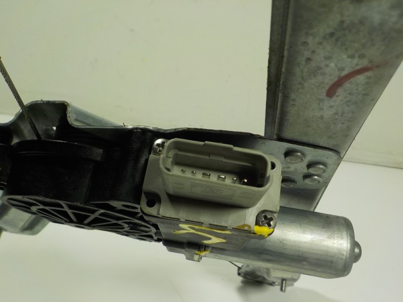 Recambio de elevalunas delantero izquierdo para dacia sandero 0.9 tce cat referencia OEM IAM 807211440R  