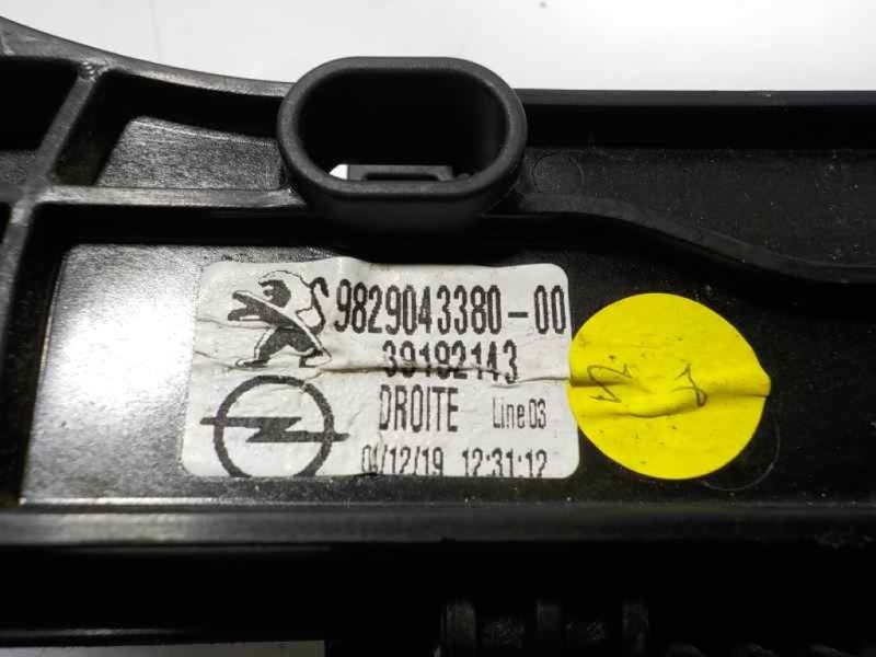 Recambio de elevalunas delantero derecho para opel corsa f 1.2 referencia OEM IAM  9829043380 