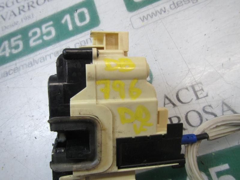 Recambio de cerradura puerta delantera derecha para fiat panda (319) 1.2 cat referencia OEM IAM 51842947  