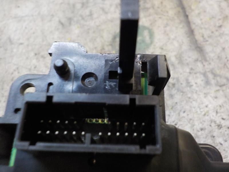 Recambio de mando limpia para volvo s60 berlina 2.4 diesel cat referencia OEM IAM   