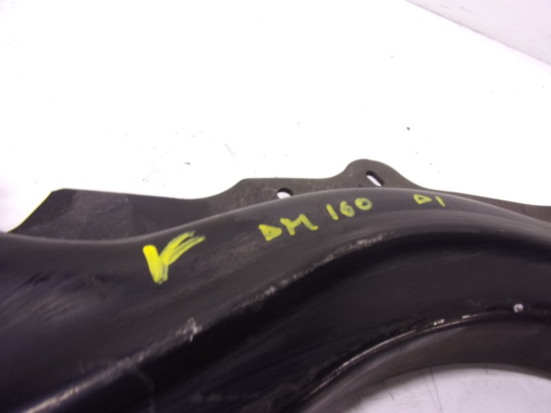 Recambio de brazo suspension superior delantero izquierdo para renault captur 0.9 tce referencia OEM IAM   