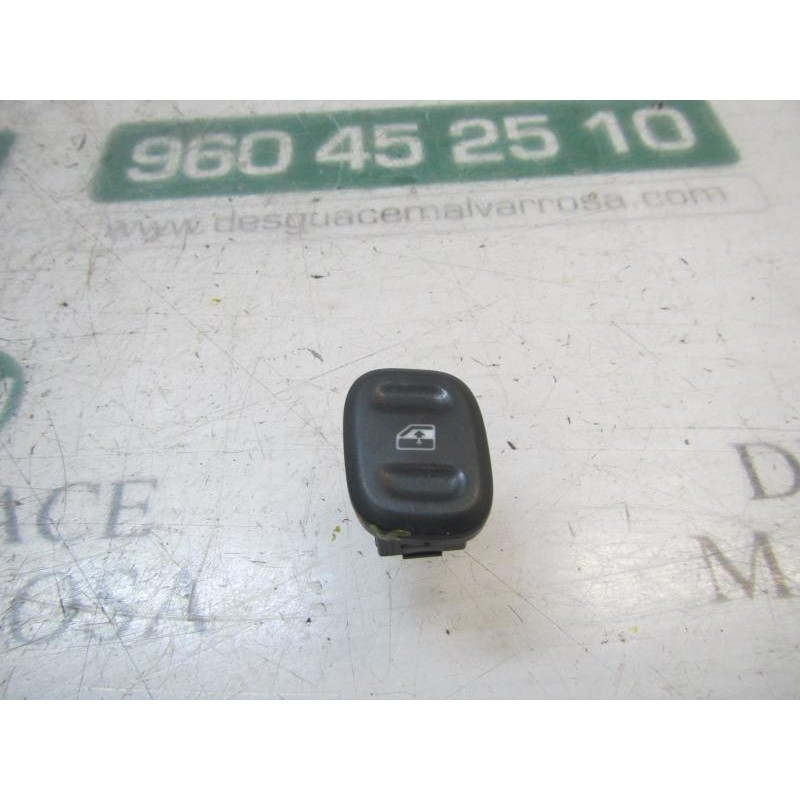 Recambio de mando elevalunas delantero izquierdo para fiat panda (319) 1.2 cat referencia OEM IAM 735536759  