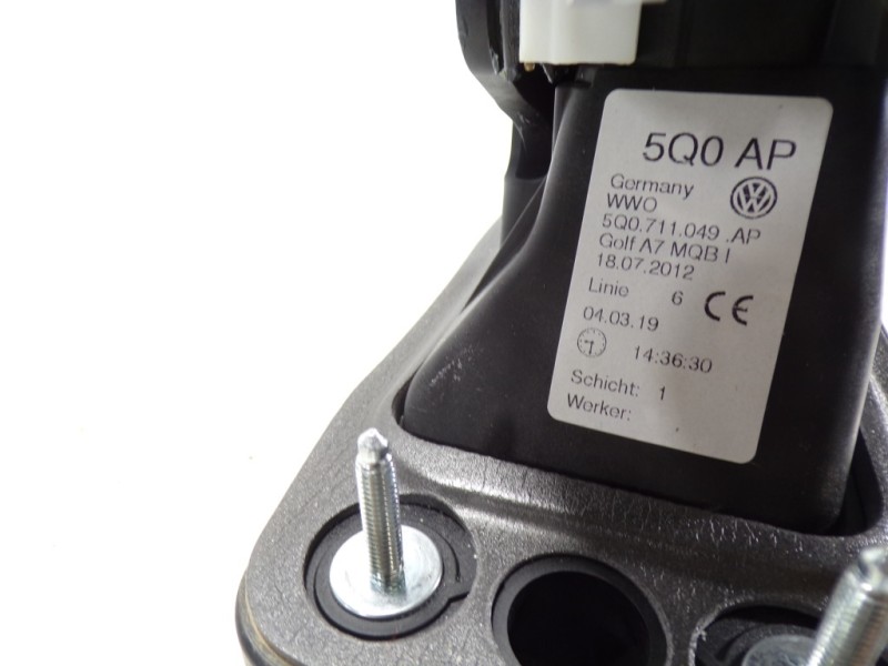 Recambio de palanca cambio para volkswagen golf vii lim. (bq1) advance referencia OEM IAM 5Q0711049BK 5Q0711049AP 