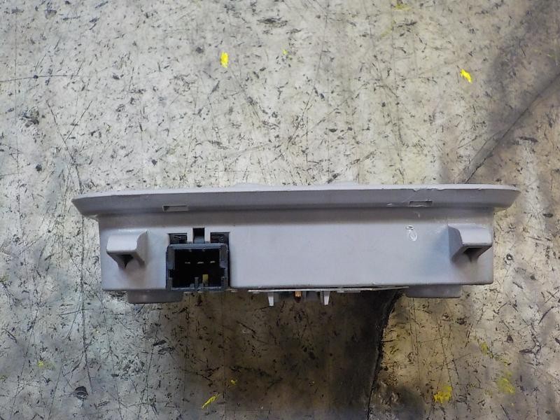 Recambio de piloto interior para hyundai i10 1.0 cat referencia OEM IAM 85220B9130TXB  