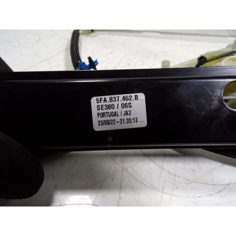 Recambio de elevalunas delantero derecho para cupra leon sportstourer (kl8) vz 2.0 tsi 4drive referencia OEM IAM  5FA837462B 