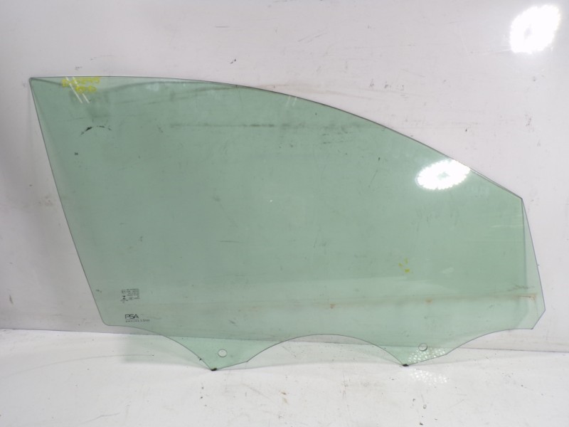 Recambio de cristal puerta delantero derecho para peugeot 208 (p2) (e-) gt referencia OEM IAM 9837167180  
