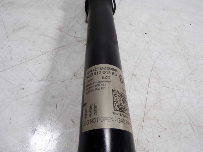 Recambio de amortiguador trasero derecho para seat leon (5f1) reference referencia OEM IAM 5Q0513049DD 5Q0512013 