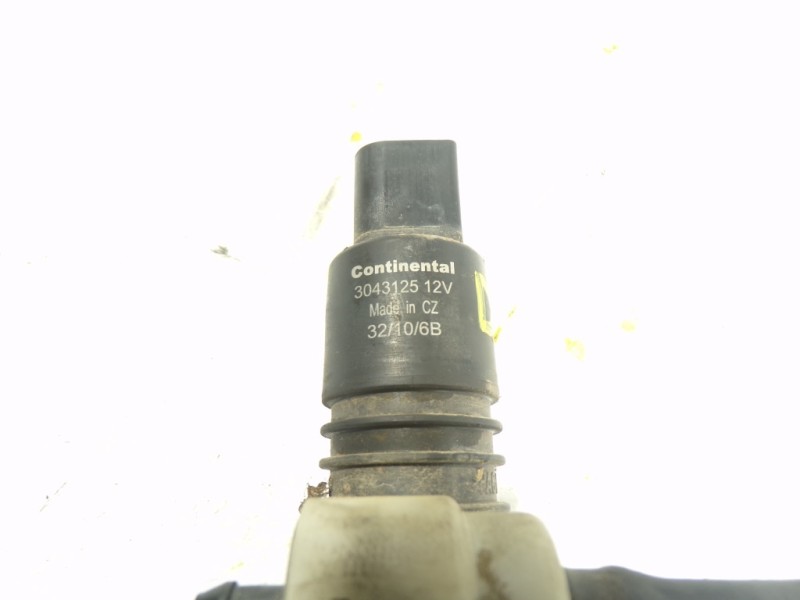 Recambio de bomba limpia para mitsubishi outlander (cw0) 2.2 di-d cat referencia OEM IAM 8260A059  3043125