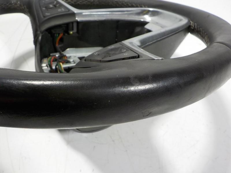 Recambio de volante para opel mokka 1.7 16v cdti referencia OEM IAM 95128851  