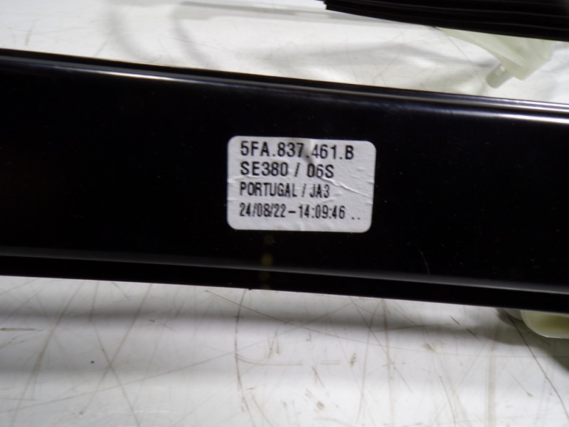 Recambio de elevalunas delantero izquierdo para cupra leon sportstourer (kl8) vz 2.0 tsi 4drive referencia OEM IAM  5FA837461B 