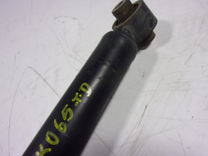 Recambio de amortiguador trasero derecho para skoda kodiaq 2.0 tdi referencia OEM IAM 5QF513049CC 5QF513049CD 