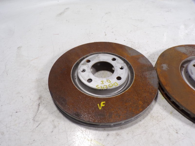 Recambio de disco freno delantero para peugeot 208 (p2) (e-) gt referencia OEM IAM 4249J8  