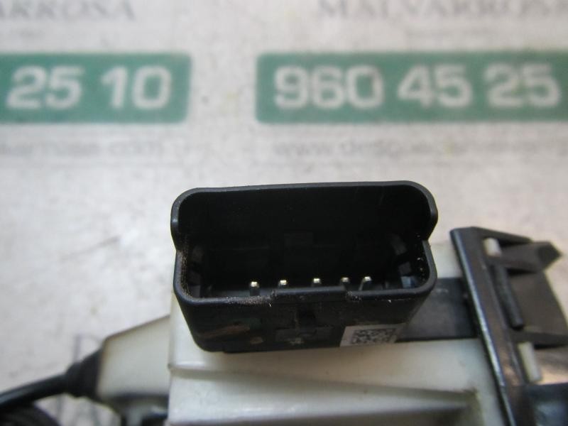 Recambio de cerradura puerta trasera derecha para citroën c4 lim. white attraction referencia OEM IAM 9138AH 9685352080 