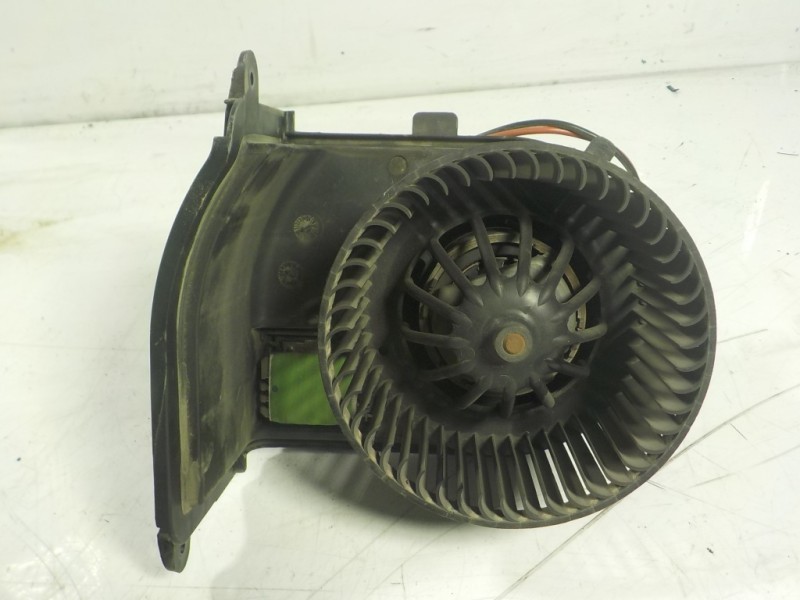 Recambio de motor calefaccion para renault clio ii fase ii (b/cb0) 1.2 referencia OEM IAM   