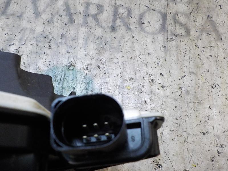 Recambio de cerradura puerta delantera derecha para skoda fabia (5j2 ) 1.2 12v referencia OEM IAM 5N1837016D  