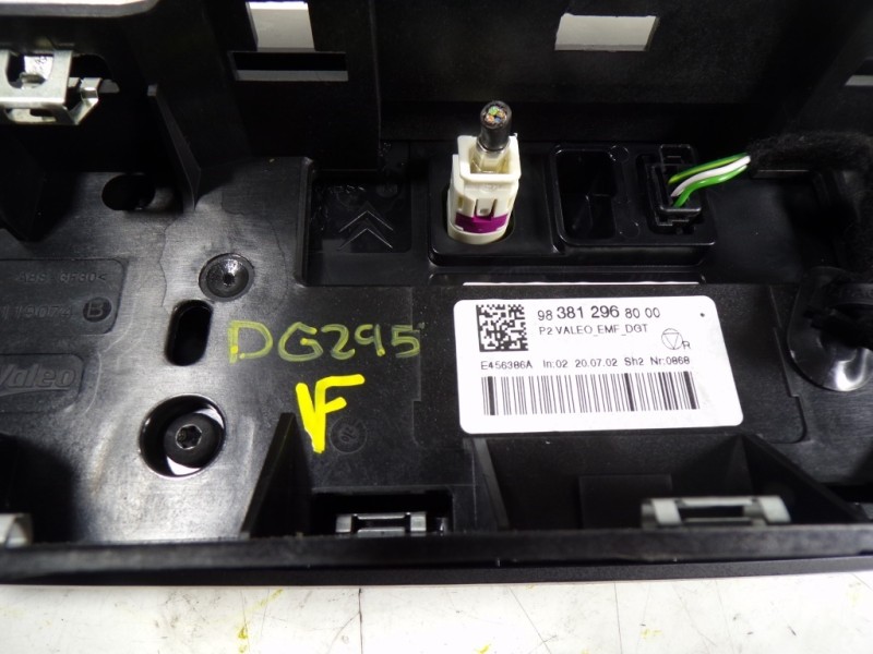 Recambio de pantalla multifuncion para peugeot 208 (p2) (e-) gt referencia OEM IAM 9838129680 9838129680 