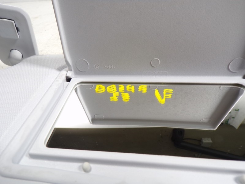 Recambio de parasol izquierdo para peugeot 208 (p2) (e-) gt referencia OEM IAM 96738898PR  