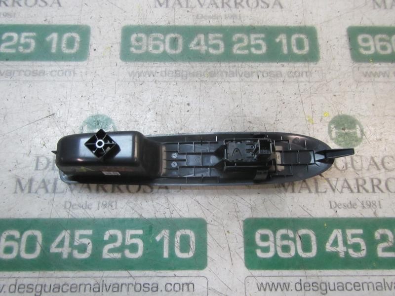 Recambio de mando elevalunas delantero derecho para citroën c4 lim. white attraction referencia OEM IAM 6490JY 96657056ZD 