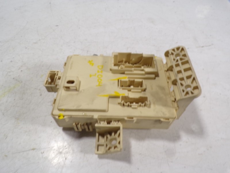 Recambio de caja reles / fusibles para hyundai tucson 1.7 crdi cat referencia OEM IAM 91950D3510 D91950D3510 