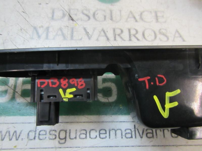 Recambio de mando elevalunas trasero derecho para citroën c4 lim. white attraction referencia OEM IAM 6490JZ 96657926XT 