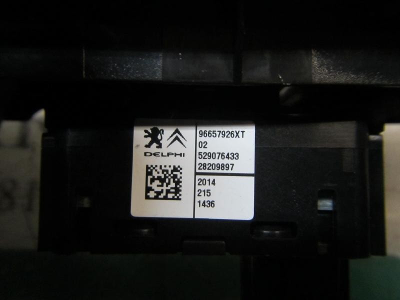 Recambio de mando elevalunas trasero izquierdo para citroën c4 lim. white attraction referencia OEM IAM 6490JZ 96657926XT 