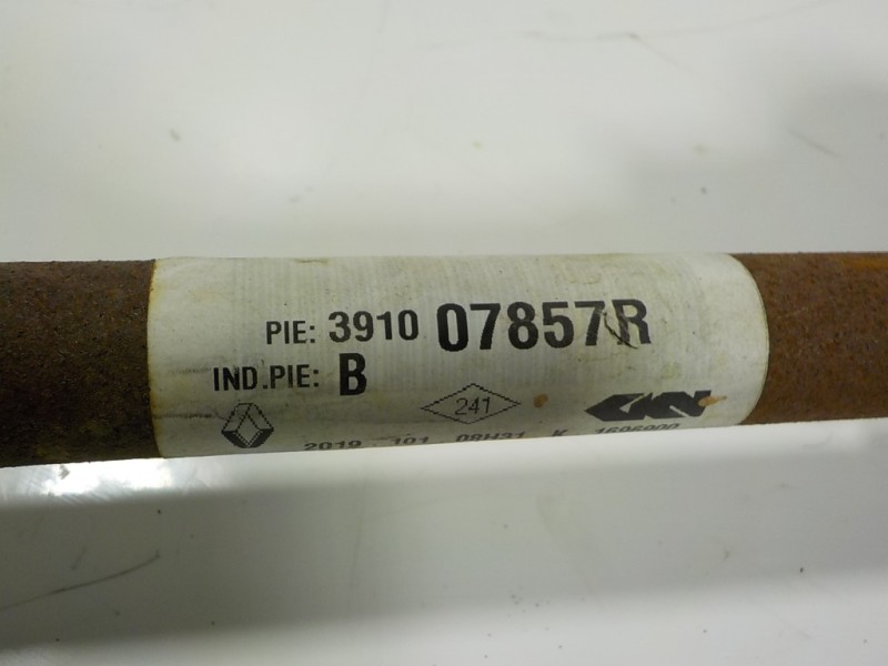 Recambio de transmision derecha para dacia sandero 0.9 tce cat referencia OEM IAM 391007857R 391007857R 