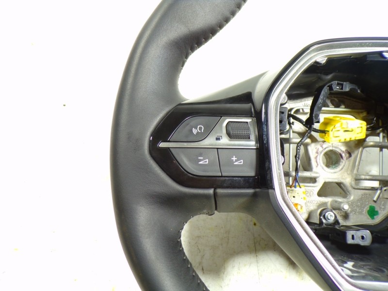 Recambio de volante para peugeot 208 (p2) (e-) gt referencia OEM IAM 98255044ZD  