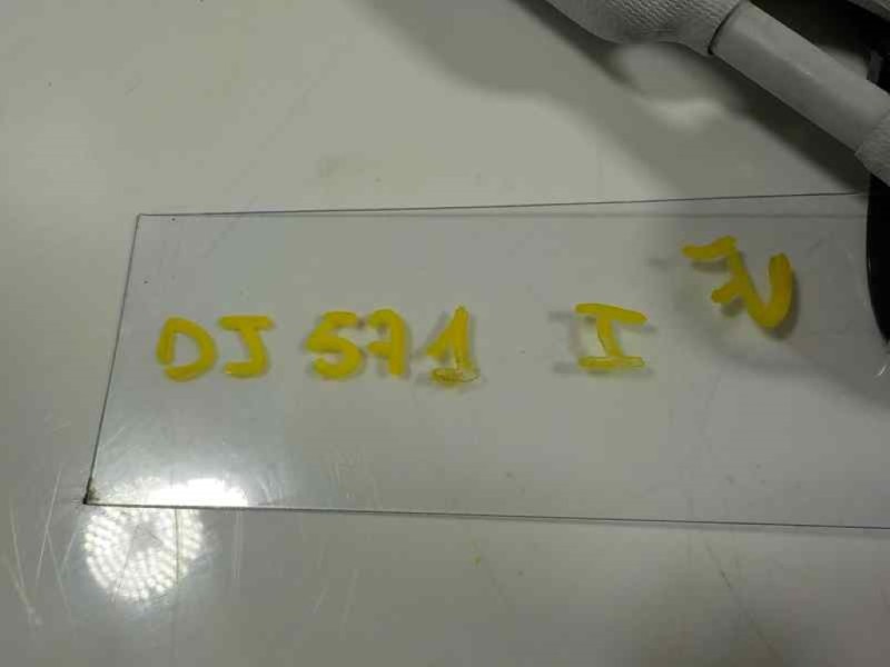 Recambio de parasol izquierdo para opel corsa f 1.2 referencia OEM IAM   