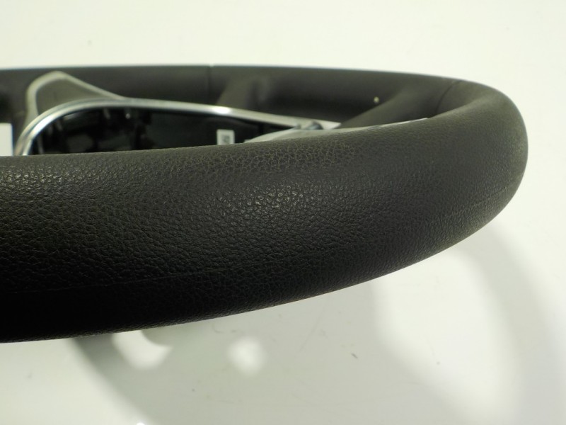 Recambio de volante para dacia sandero 0.9 tce cat referencia OEM IAM 484001085R 484001085R 