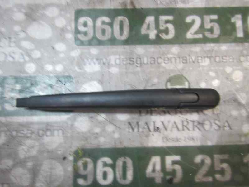 Recambio de brazo limpia trasero para hyundai tucson 1.7 crdi cat referencia OEM IAM 988152J000  