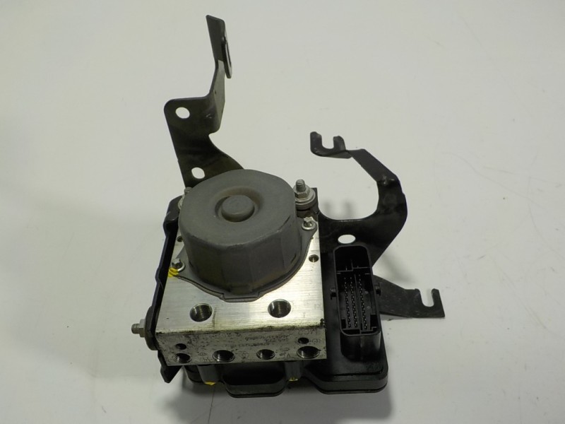 Recambio de abs para renault clio iv 1.5 dci diesel fap referencia OEM IAM 476605460R 476601283R 