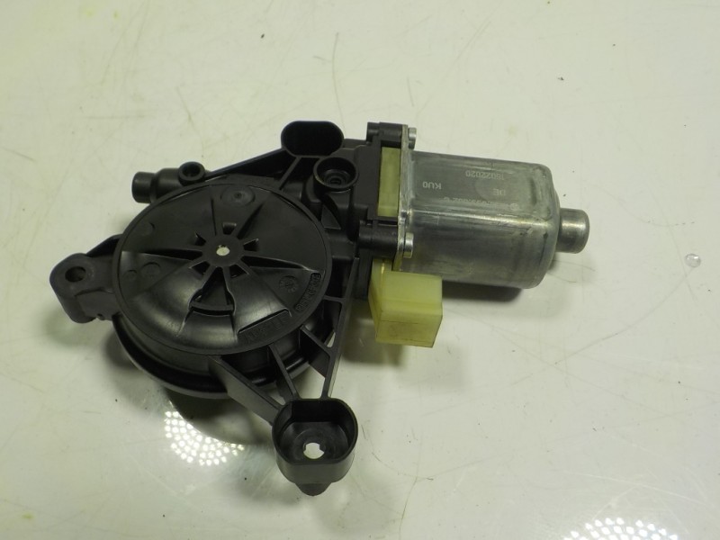 Recambio de motor elevalunas delantero derecho para seat leon (5f1) style referencia OEM IAM 5Q0959802C 5Q0959802C 