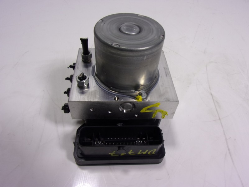 Recambio de abs para toyota corolla hybrid referencia OEM IAM 4405002K81 0265299252 