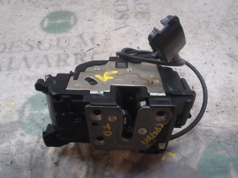 Recambio de cerradura puerta trasera derecha para renault scenic iii 1.5 dci diesel fap referencia OEM IAM 825020033R  