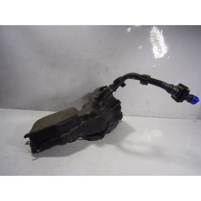 Recambio de deposito aditivo para hyundai santa fe essence 2wd referencia OEM IAM 31550S1900 31550S1900 