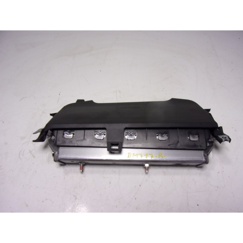 Recambio de airbag delantero derecho para toyota corolla hybrid referencia OEM IAM 7390002210C0 2J2079623M5M 